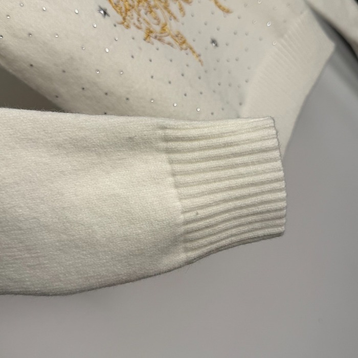 Embroidered Pullover