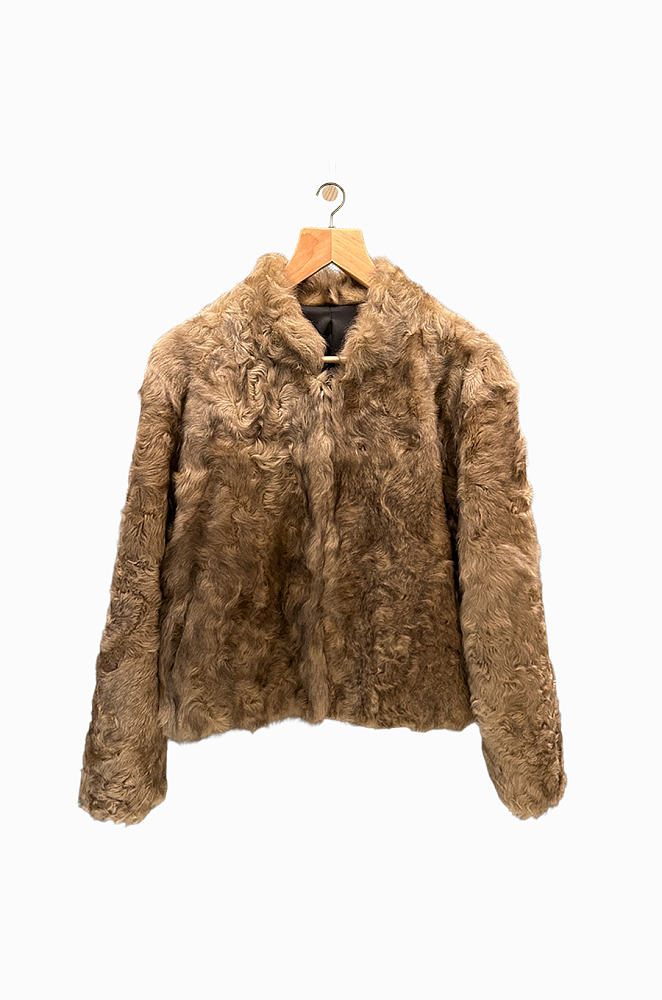 Wavy Curly Shearling Fur Coat in Old-Money Style