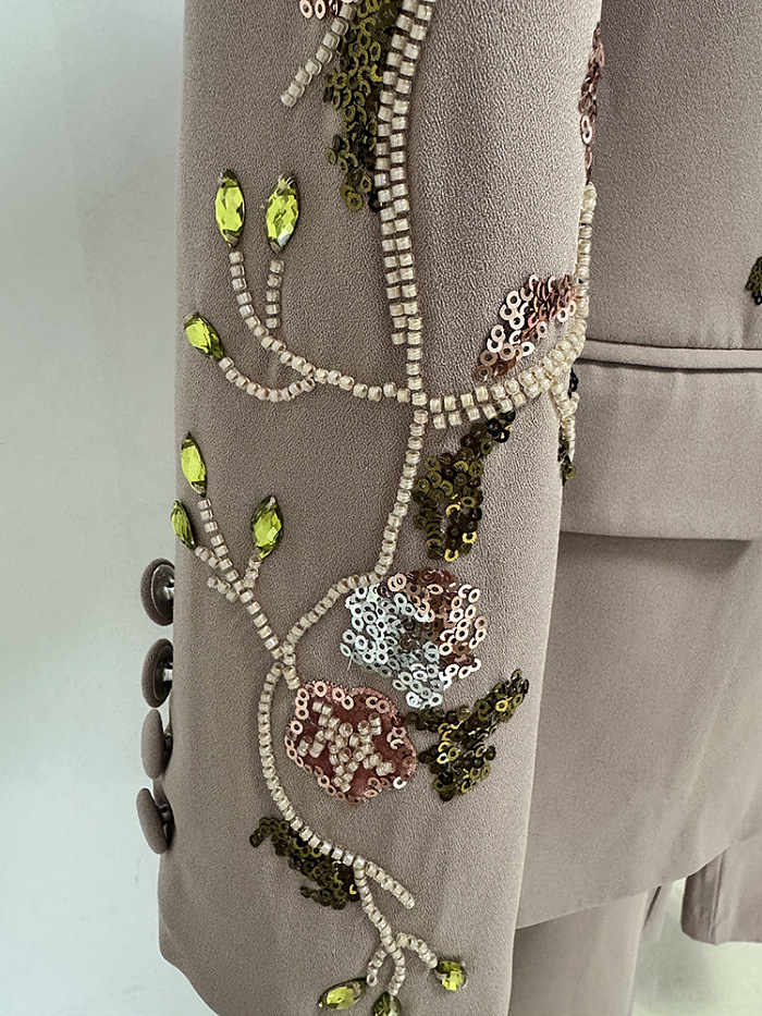 Blazer Suit in Flower Details