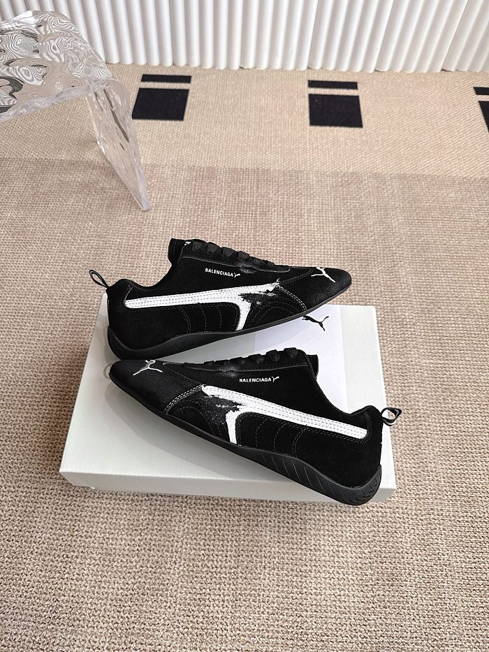 Speedcat Suede Balenciaga in Black/white