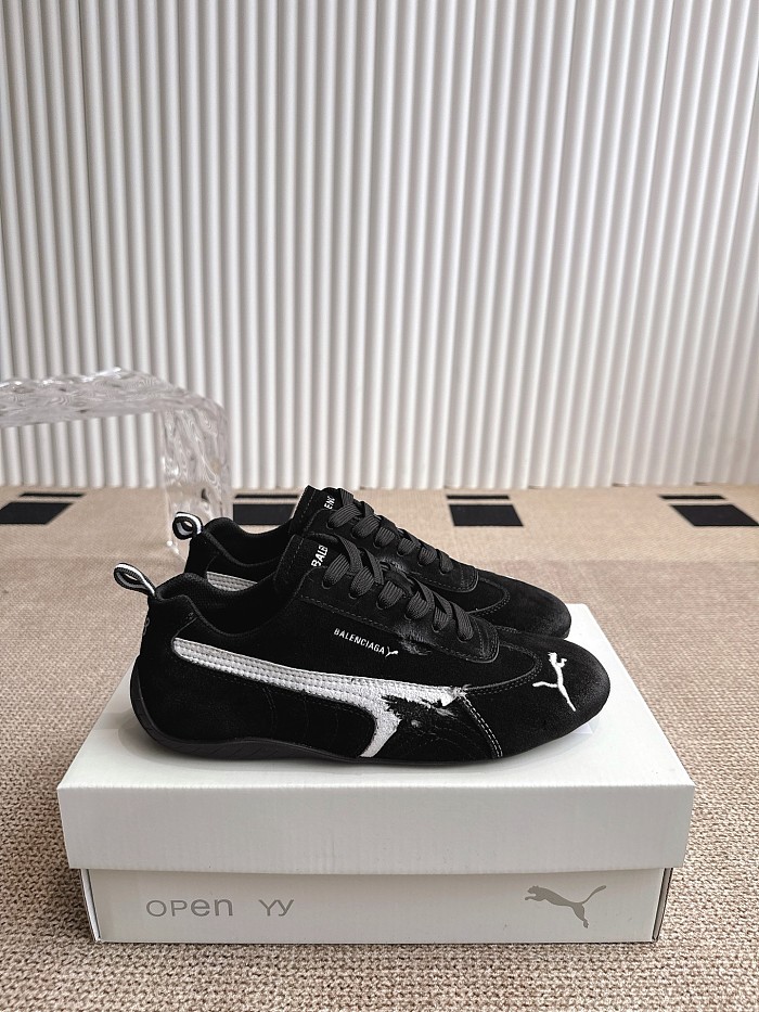 Speedcat Suede Balenciaga in Black/white