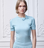 Short-Sleeved Fitted Sweater
