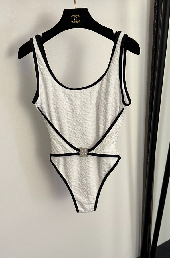 Jacquard One-piece Swimwear in Black & White