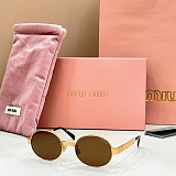 Oval Sunglasses in Gold