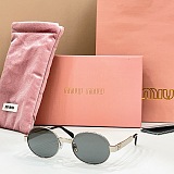 Oval Sunglasses in Gold