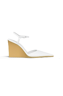 WEDGE PUMPS IN PATENT LEATHER