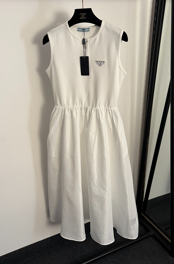 Off-shoulder Ruffles Midi Dress