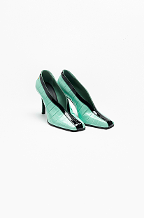 Crocodile Embossed Calfskin & Patent Calfskin Pump