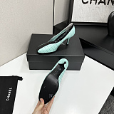 Crocodile Embossed Calfskin & Patent Calfskin Pump