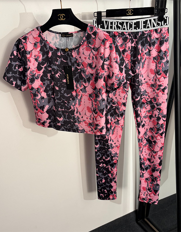 Printed Leggings & T-shirt