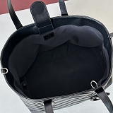 GG Marmont Medium Tote Bag