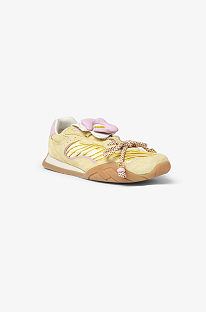 Wave Pulse Sneaker