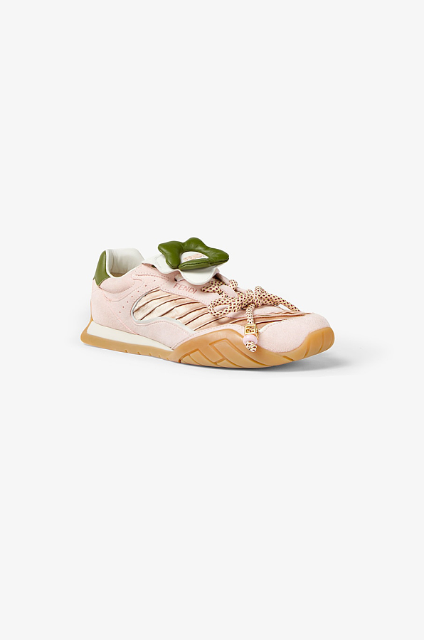 Wave Pulse Sneaker