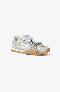 Wave Pulse Sneaker