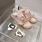Wave Pulse Sneaker