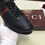 Women's Stretch low-top sneaker