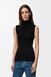 Sleeveless top in viscose blend