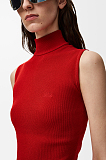 Sleeveless top in viscose blend