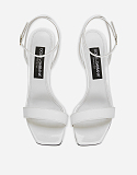 Patent leather sandals with 3.5 heel