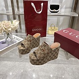 Women's wedge sandal with Horsebit