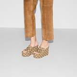 Women's wedge sandal with Horsebit
