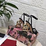 Patent leather sandals with 3.5 heel