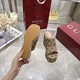Women's wedge sandal with Horsebit