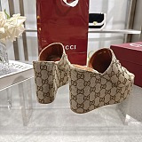 Women's wedge sandal with Horsebit