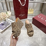 Women's wedge sandal with Horsebit