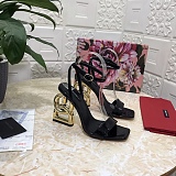 Patent leather sandals with 3.5 heel