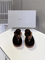 Balenciaga Stretch Velvet Gaeta Thong in Moka（Balenciaga Summer 26 Collection）
