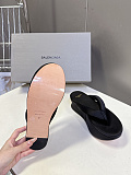 Balenciaga Satin Gaeta Thong in Black（Balenciaga Summer 26 Collection）