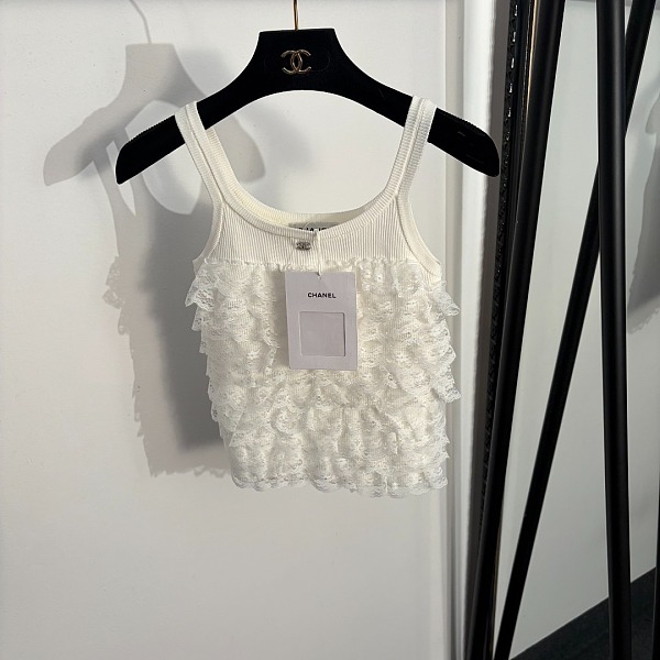 Chanel Romantic White Ribbed Knit Tank Top with Tiered Lace Ruffles