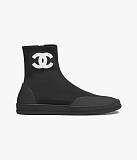 Short Boots(The CHANEL Coco Beach 2026 collection Look 1)
