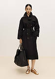 Chanel Calfskin Sneaker (Spring Summer 2026 Pre-collection Look 75)