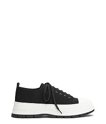 Chanel Cotton & Lambskin Sneaker (Spring Summer 2026 Pre-collection)