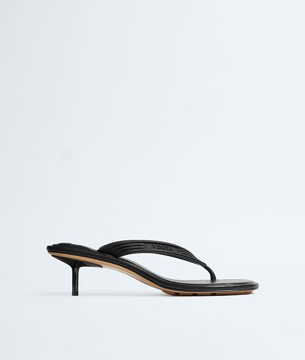 Sampieri Thong in Black