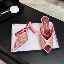 Chanel Leather Mules in Pink (The CHANEL Coco Beach 2026 collection Look 18)