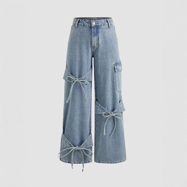 Loose Jeans with Bows