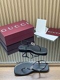 Women's thong sandal with Interlocking G black patent leather