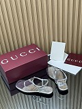 Women's thong sandal with Interlocking G metallic silver leather
