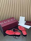 Women's thong sandal with Interlocking G red