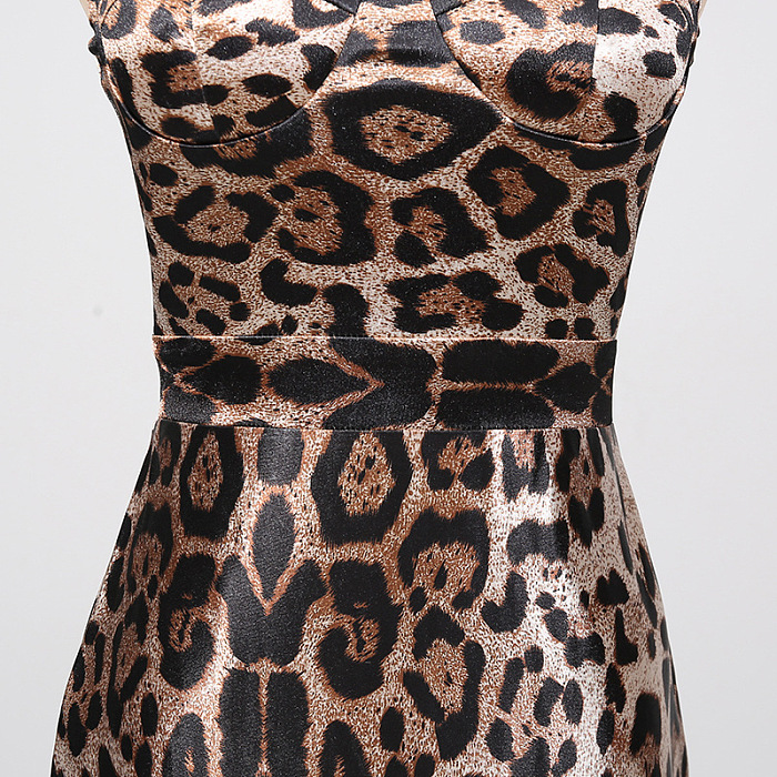 Leopard Print Sweetheart Neck Bodycon Maxi Dress