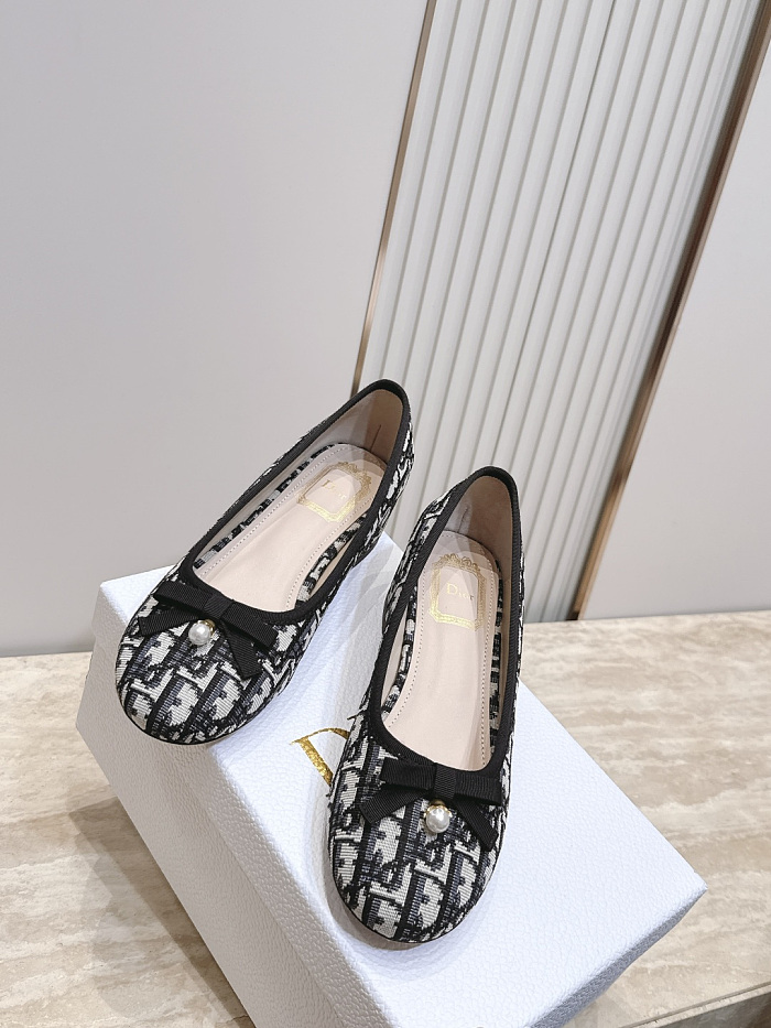 Heeled Ballet Pumps