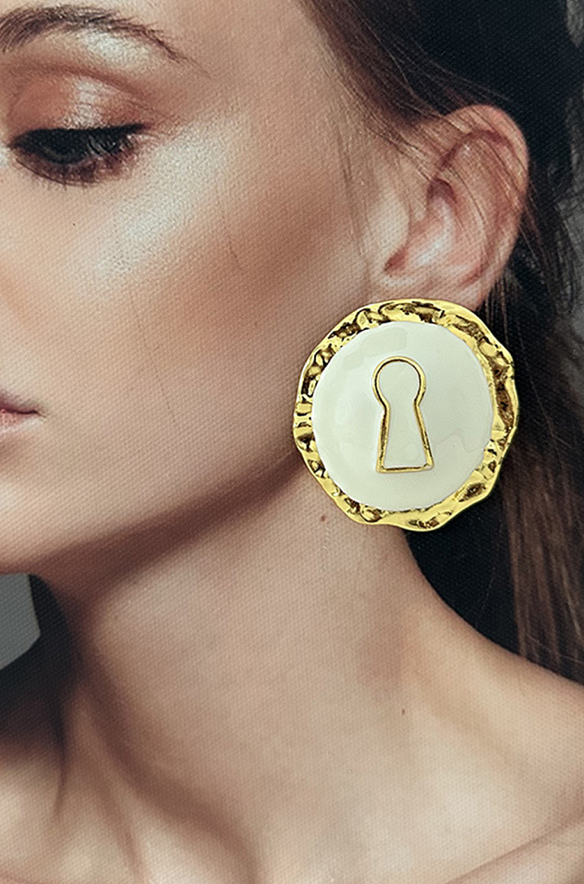 Vintage-style Keyhole Golden Earrings(4.5cm)