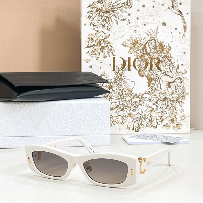 Black Rectangular Sunglasses