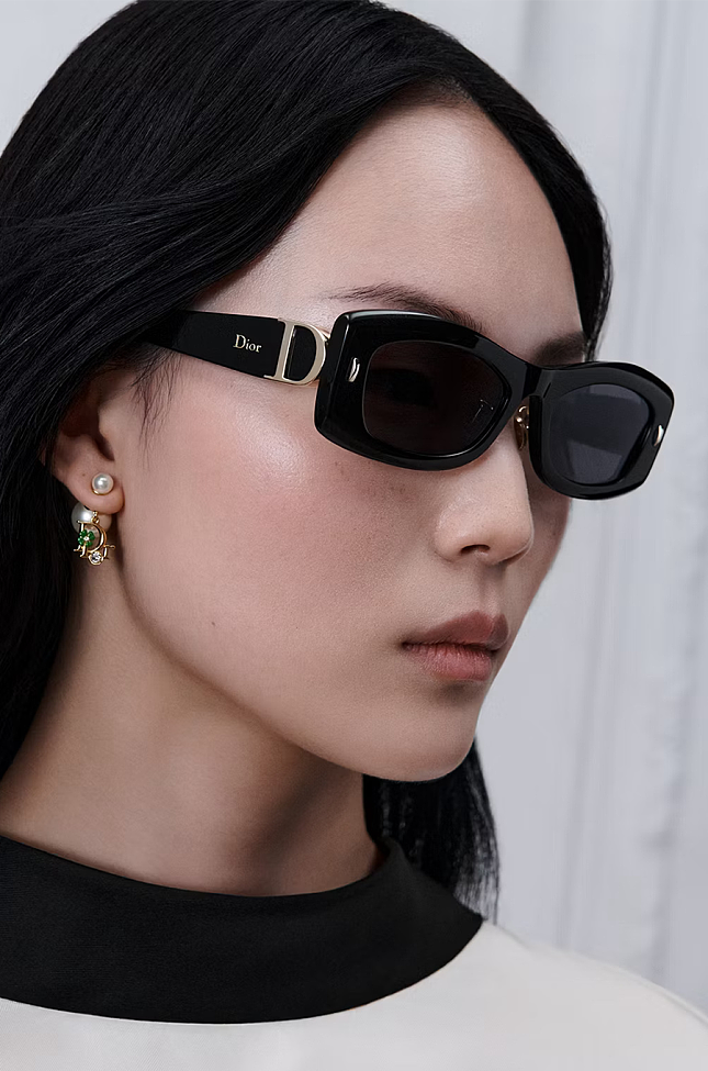 Black Rectangular Sunglasses