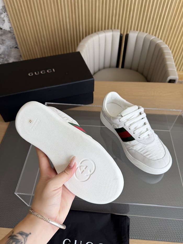 Women's Screener sneaker