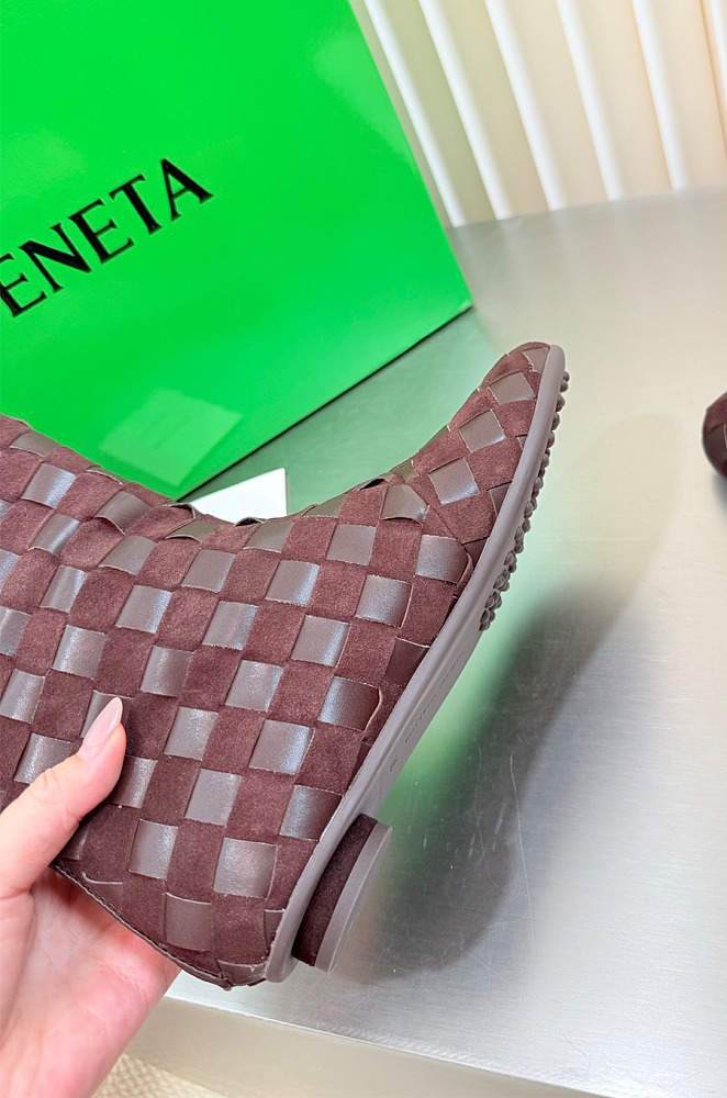 Atomic Intrecciato Leather Ankle Boots Coffee