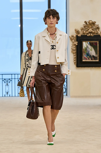 White Cropped Jacket Blazer